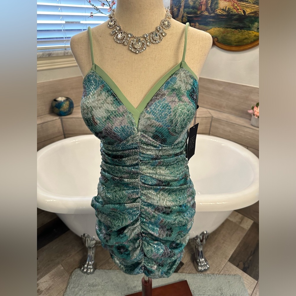 NWT Chiara Boni Exclusive Neiman Cocktail Party Pastel Floral Ruched Dress - Picture 7 of 15
